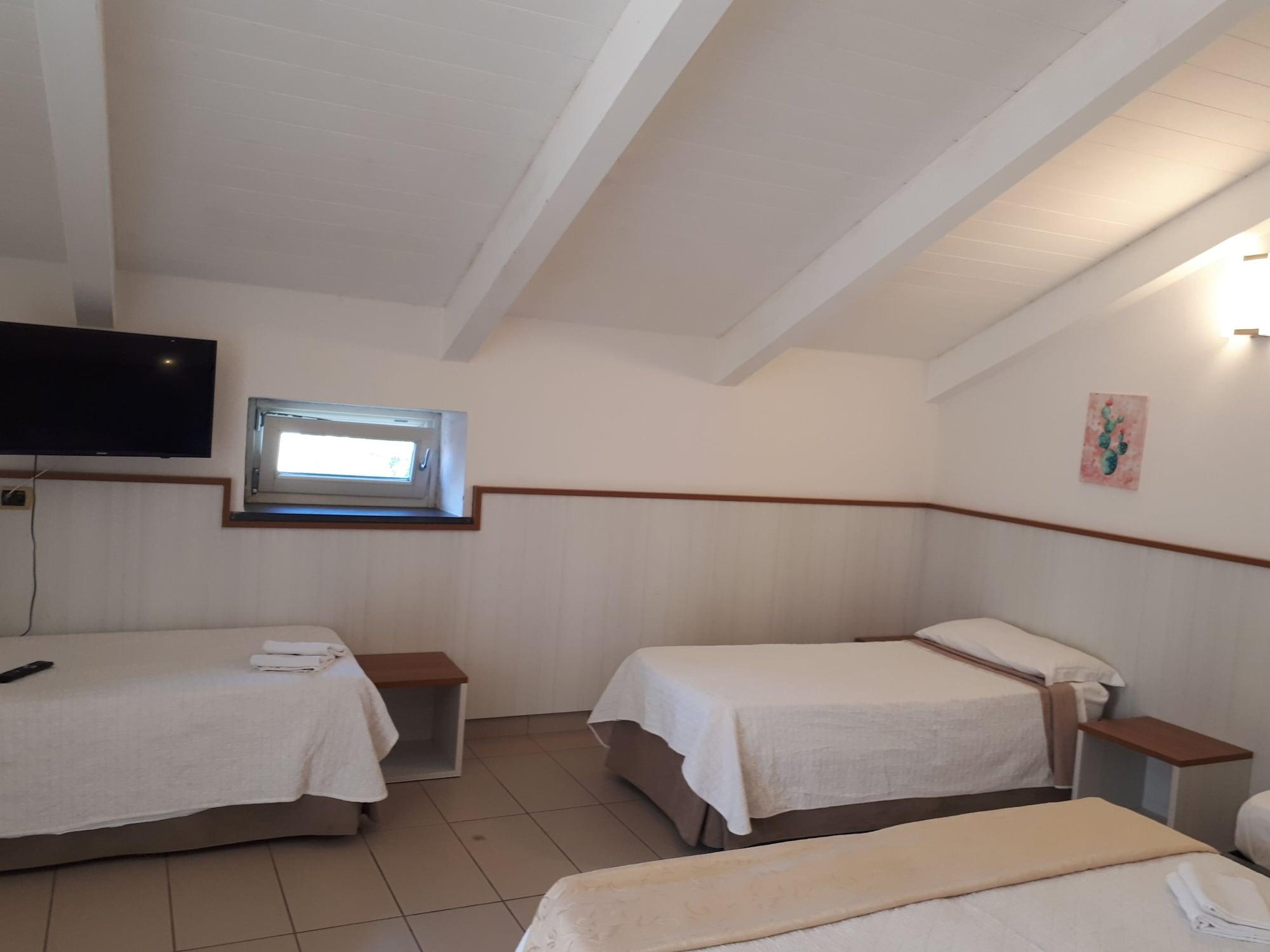 Seven Hostel & Rooms Sant'Agnello Exterior photo